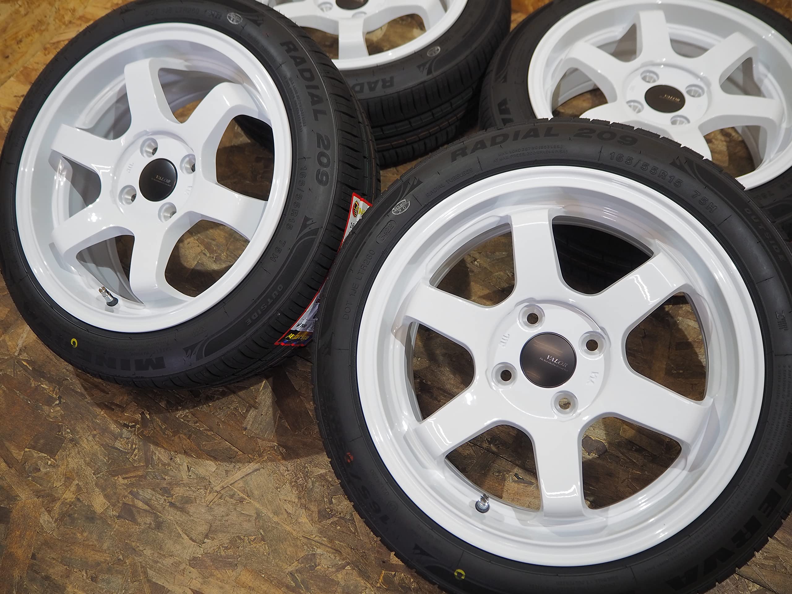 カスタムホイール 軽四 軽トラ 165/55R15